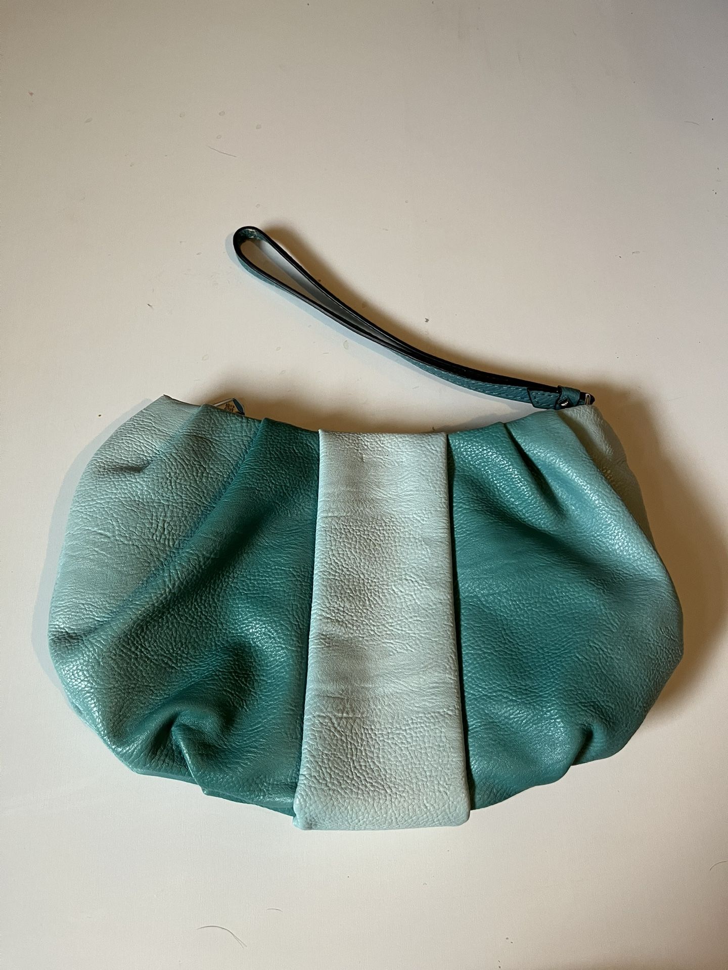 Simply Vera Wristlet/clutch