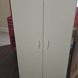 4 Shelf Cabinet