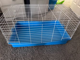 Small Animal Wire Cage with Blue Base