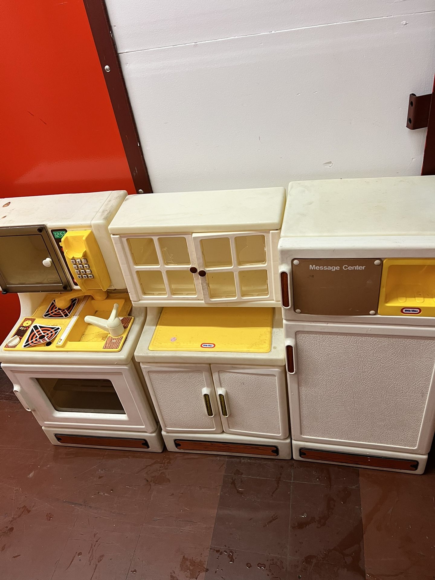 Vintage Little Tikes Kitchen Playset