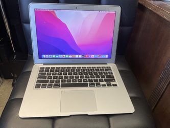 Macbook Air 13" - Mac OS Monterey