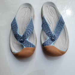 Closed Toe Keen Sandals