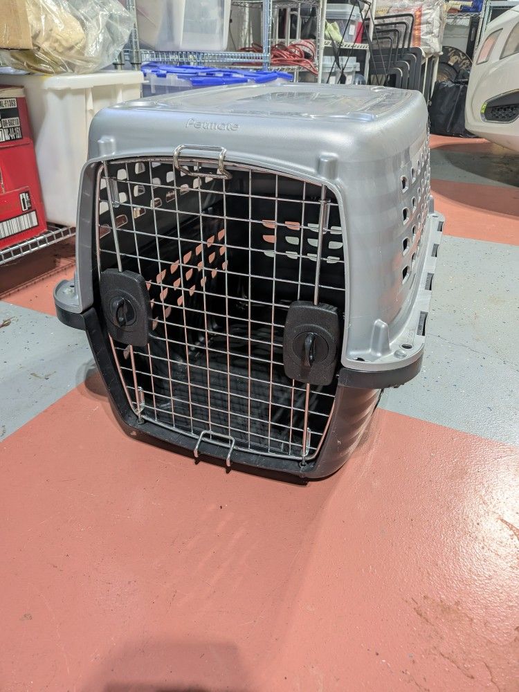 Medium Dog Kennel