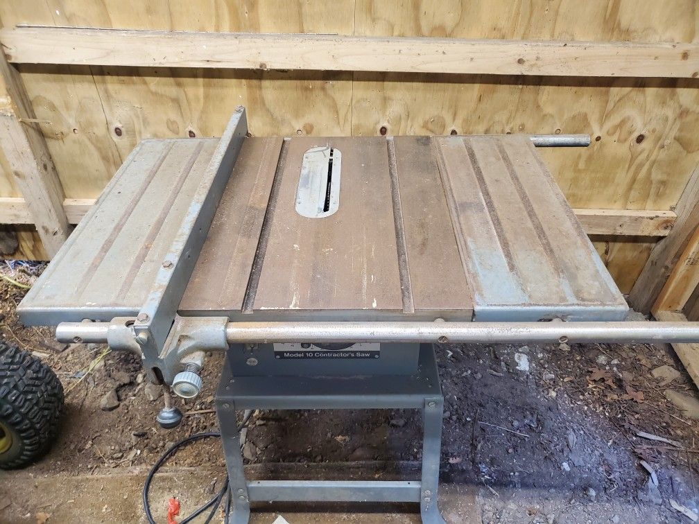 Table Saw. Very Heavy.