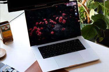 MacBook Pro 16-inch M1 Pro READ DESCRIPTION