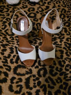 JESSICA SIMPSON HEELS