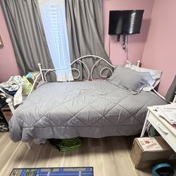 Twin Day Bed White