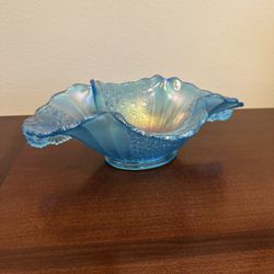 Fenton Iridescent Blue Daisy And Button Console Bowl