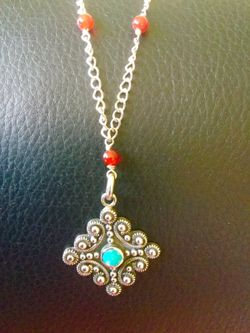 Silver necklace with Jade gemstone Pendant