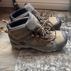 KEENS Hiking Boots Size 10.5 Men’s EU44