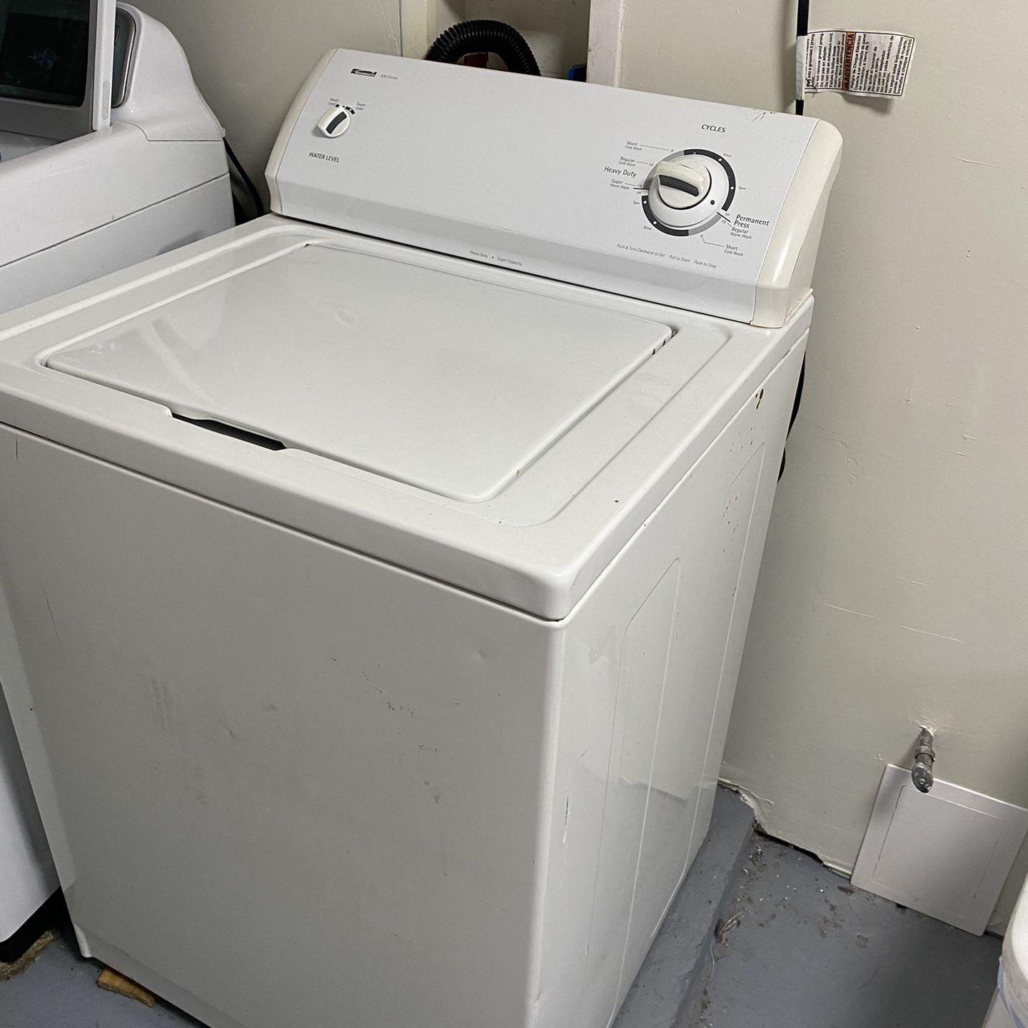Kenmore 300 Series Washer Machine for Sale in Mount Prospect IL