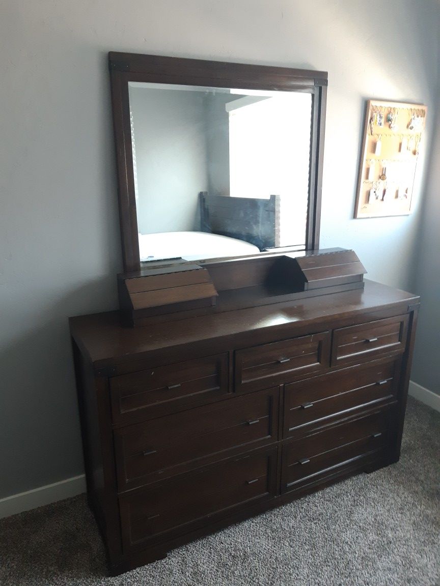 Bedroom Set