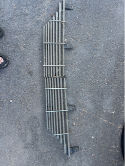 64 Ford Thunderbird, front grill