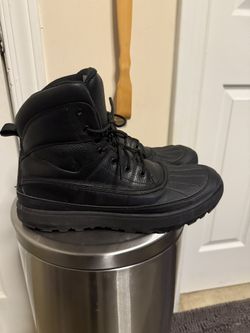 Nike ACG Boots 12