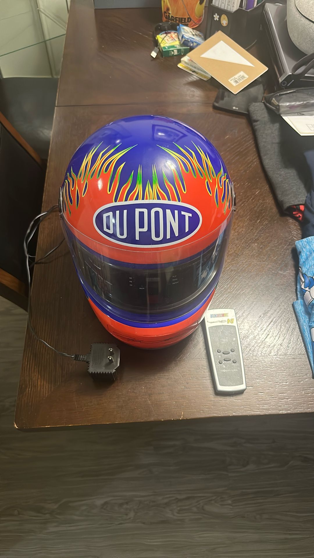 Du Pont Racing Helmet DVD Player