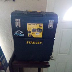 STANLEY PORTABLE TOOL BOX FOR SALE $30