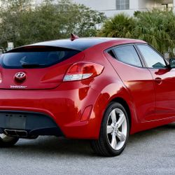2015 Hyundai Veloster 