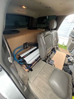 2 15” subwoofer box