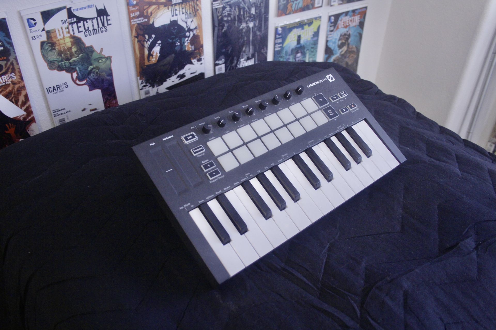 Novation launchkey Mini 25 MK4 Keyboard Controller