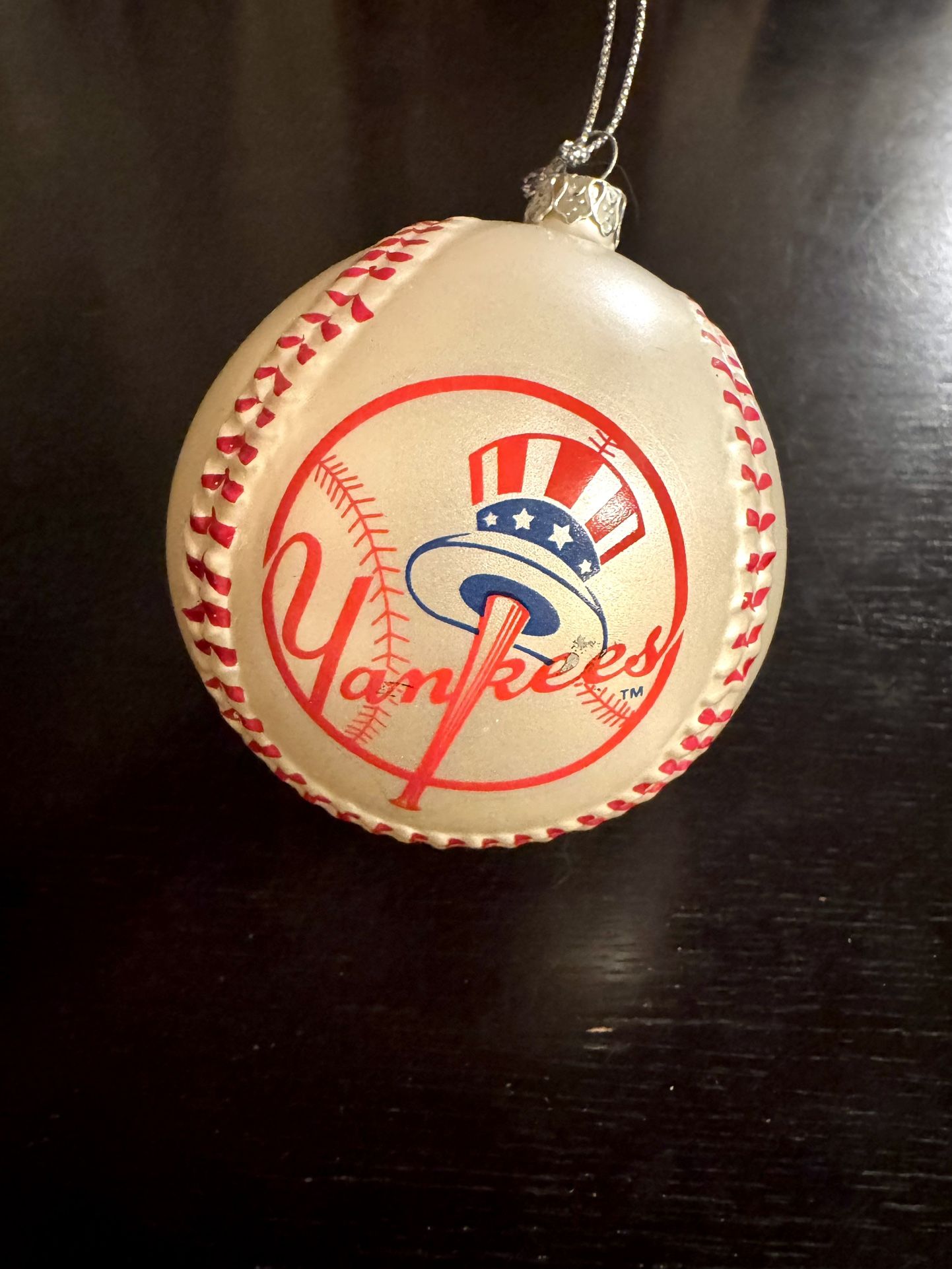 Scottish Christmas Ultimate Sports New York Yankees MLBP Ball Ornament - Old Stock! NY Baseball