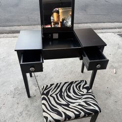 Makeup Vanity 
