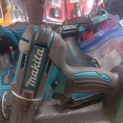 MAKITA 18V LXT DRILL DRIVER 