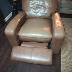 Leather recliner $50 priced to sell