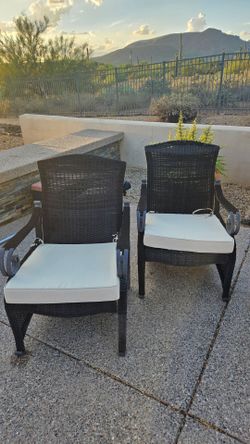 2 outdoor patio chairs