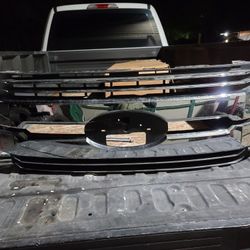 2017-19 F250 F350 Lariat Grill