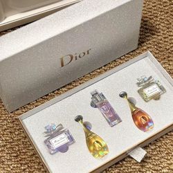 Dior perfume gift set regalos mujer maquillaje , Retail $150