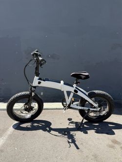 Aventon Sinch 1.0 (White)