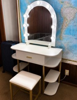 Vanity white