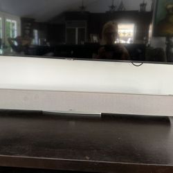 Polk Audio Surround Sound Bar In Silver Include Base 