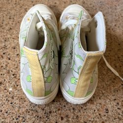 Chuck Taylor Converse  Platform Floral- Size 8.5