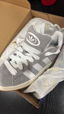Adidas street wear 8’5