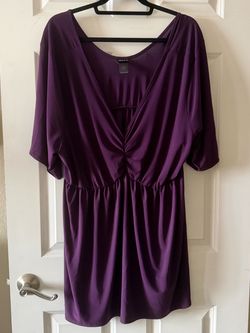 Torrid 5 Purple V-Neck Twist Front Top