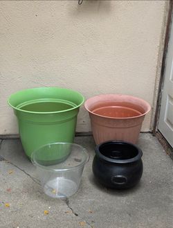 Large Flowerpots
