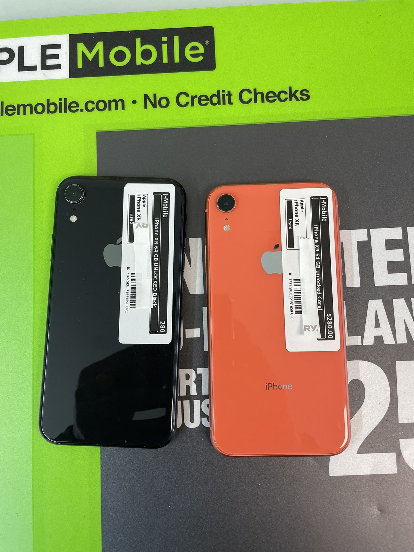 Unlocked iPhone XR $200 iPhone 11 $250
