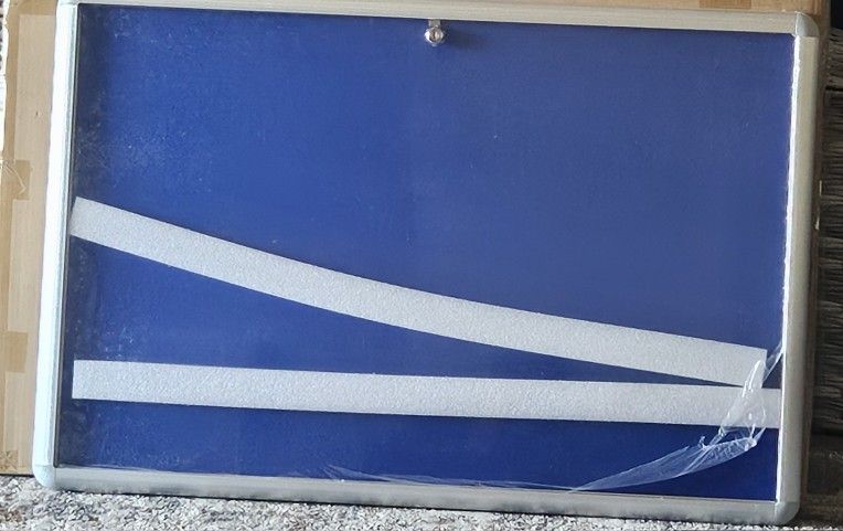 pin board with lock