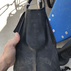 Da Fin single fin size small (5-6)