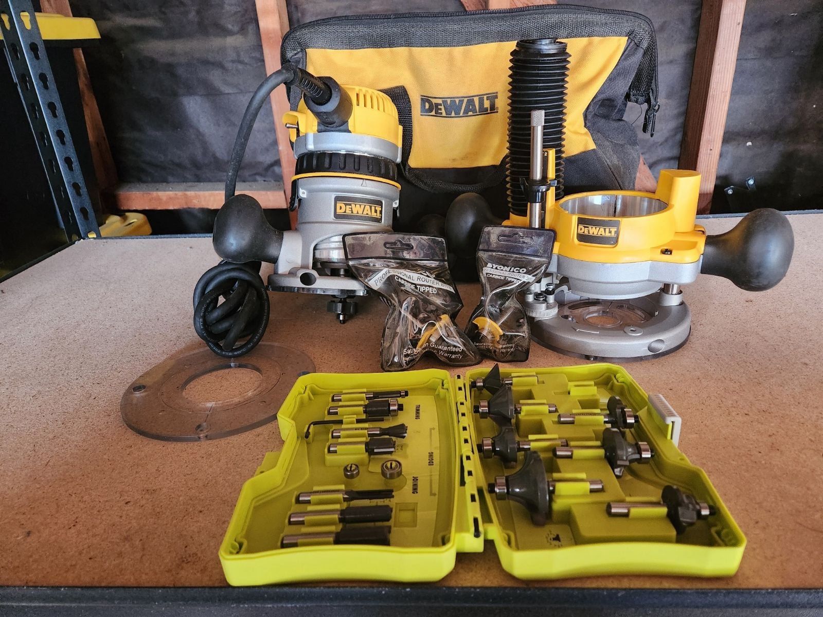 Dewalt Router - With Bit kit