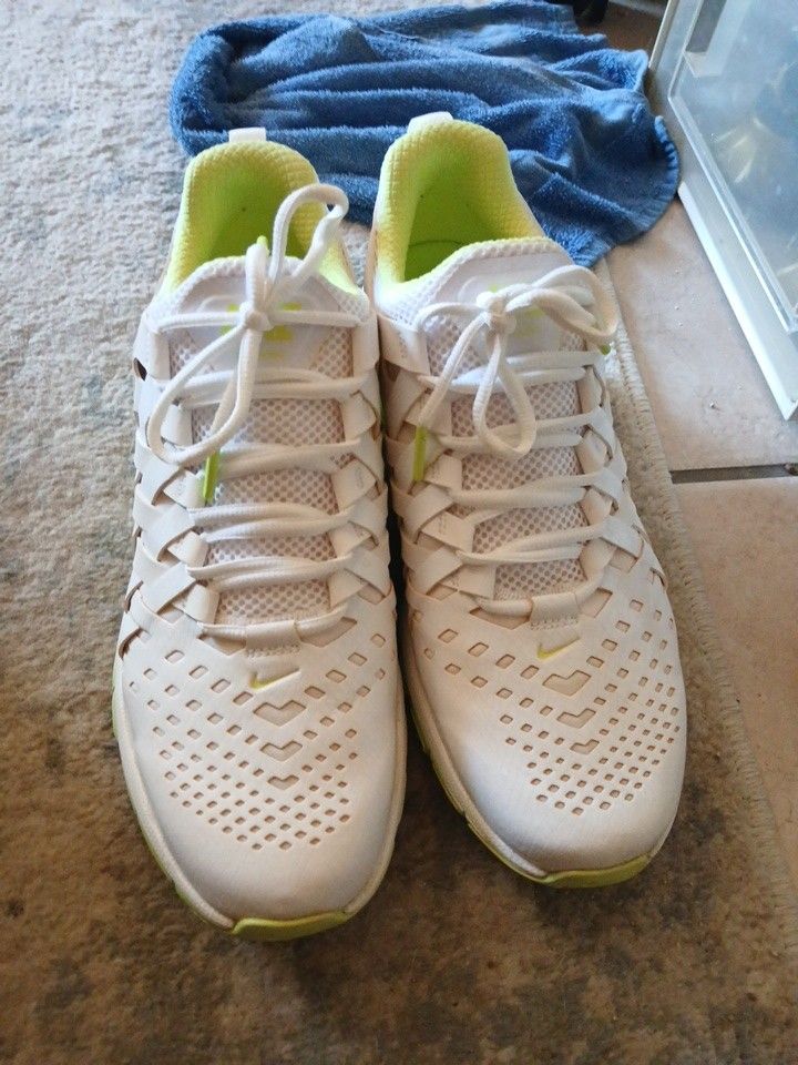 9 NEW PAIRS MEN'S NIKE SHOES