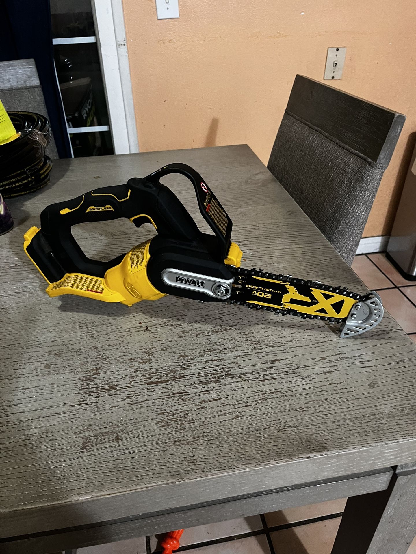 DEWALT 20V MAX 8 in. Brushless Cordless Battery Powered Pruning Chainsaw (Tool Only