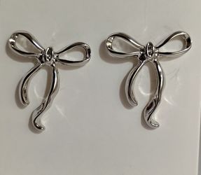Silver Bow Earrings