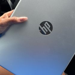  HP - 15.6" Touch-Screen Laptop - Intel Core i3 - 8GB Memory - 256GB SSD - Natural Silver