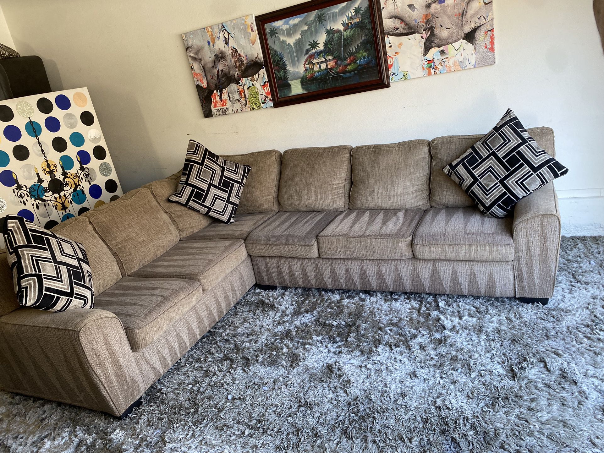 💫 * LIKE NEW* Ashley Furniture 2pc Modern Grey Sectional Couch 🛋️ ( FREE DELIVERY 🚚)