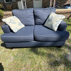 Love Seat Couch 