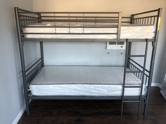 Twin twin Bunkbed with mattress