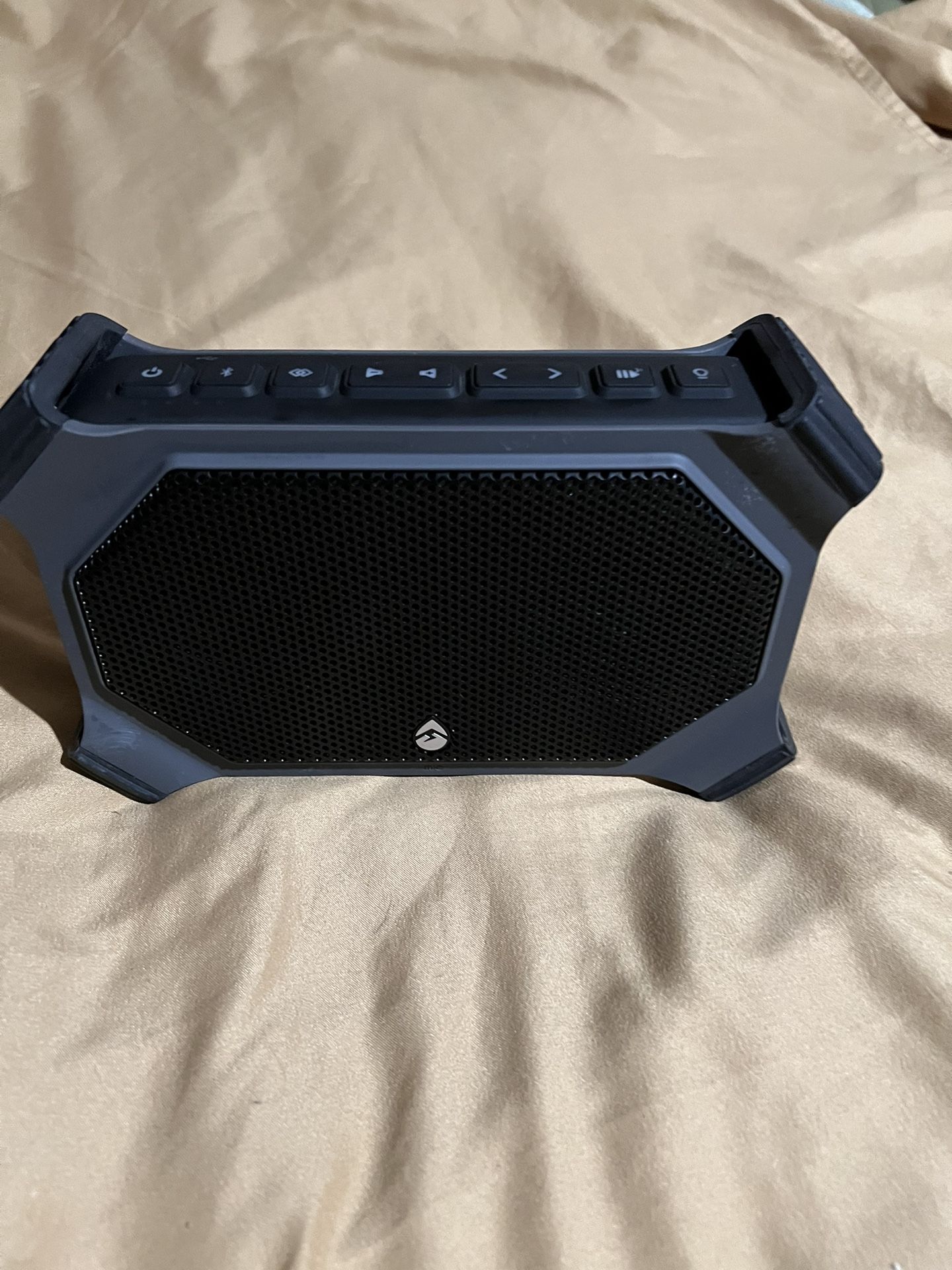 ECOGEAR Bluetooth speaker $40
