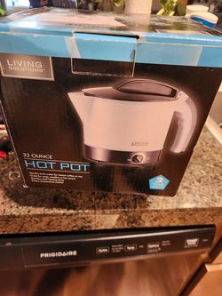 Living solutions 32 ounce hot pot